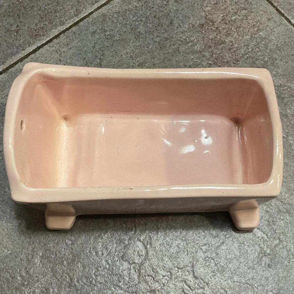 Elegant Pink Ceramic Bath Accessory